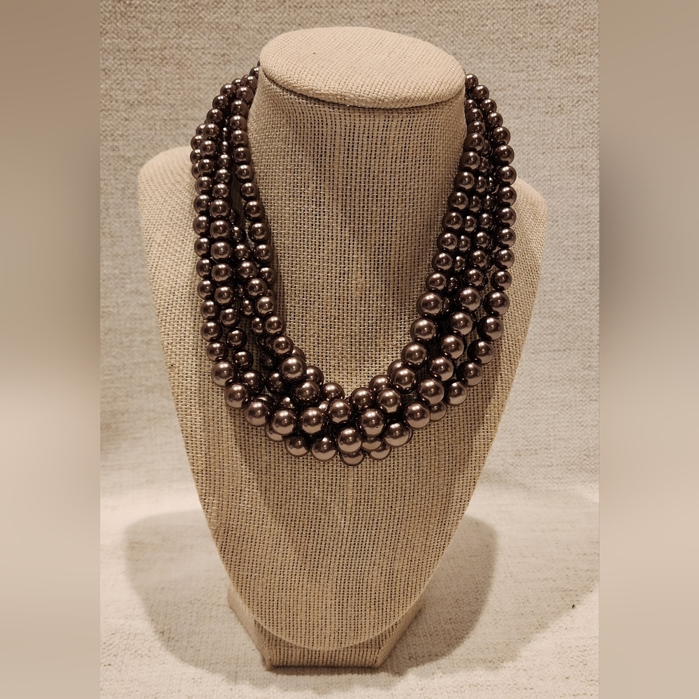 NWOT Lia Sophia Cafe Au Lait Pearl Necklace